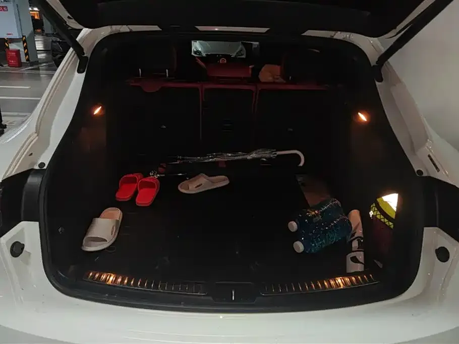 Porsche Macan 2021 из CN, фото 4