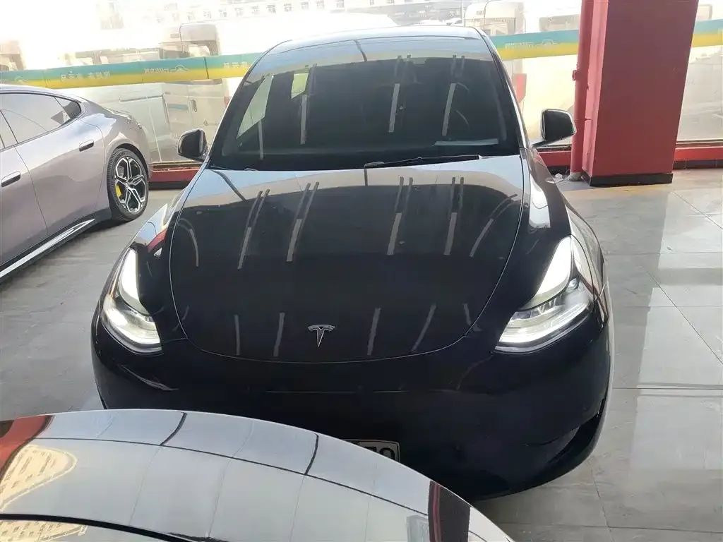Tesla Model Y 2022 из CN, фото 2