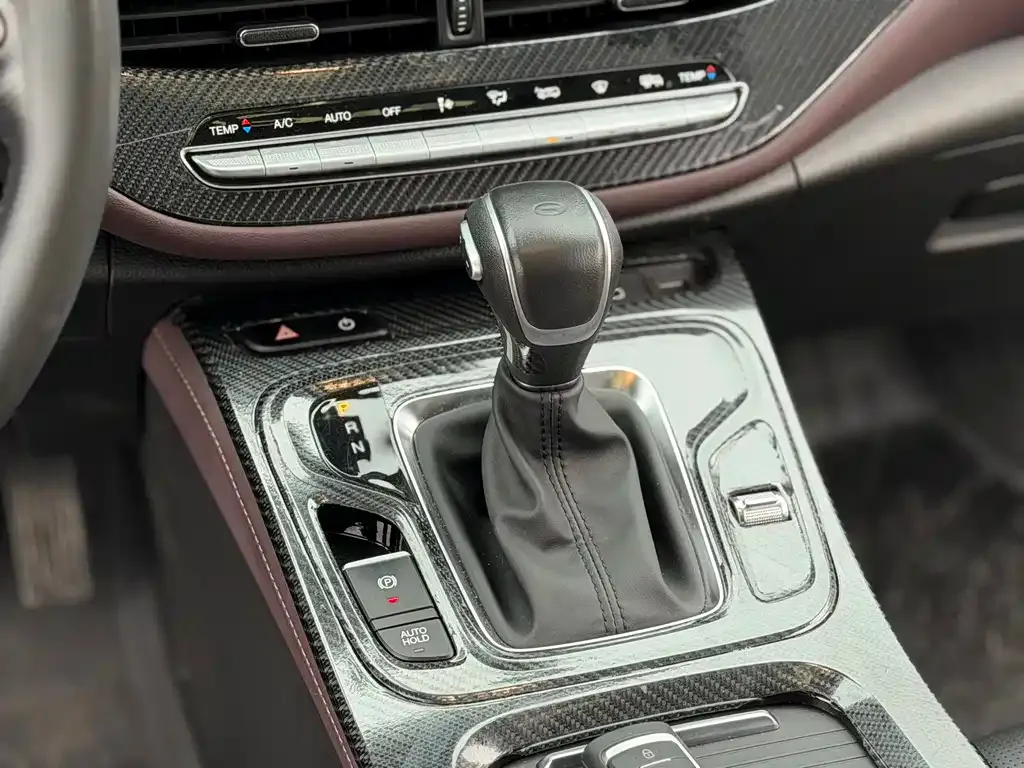 GAC Motor Trumpchi M6 — фото 8