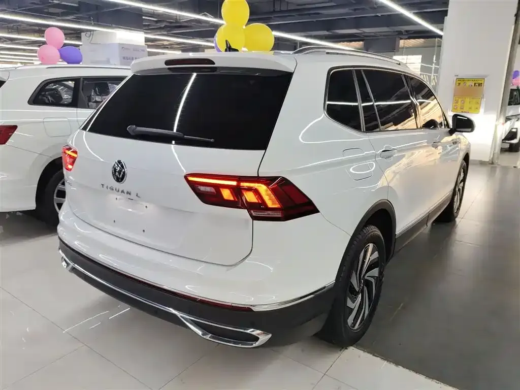Volkswagen Tiguan L 2023 из CN, фото 8