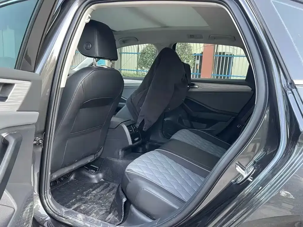 Volkswagen Sagitar 2025 из CN, фото 5