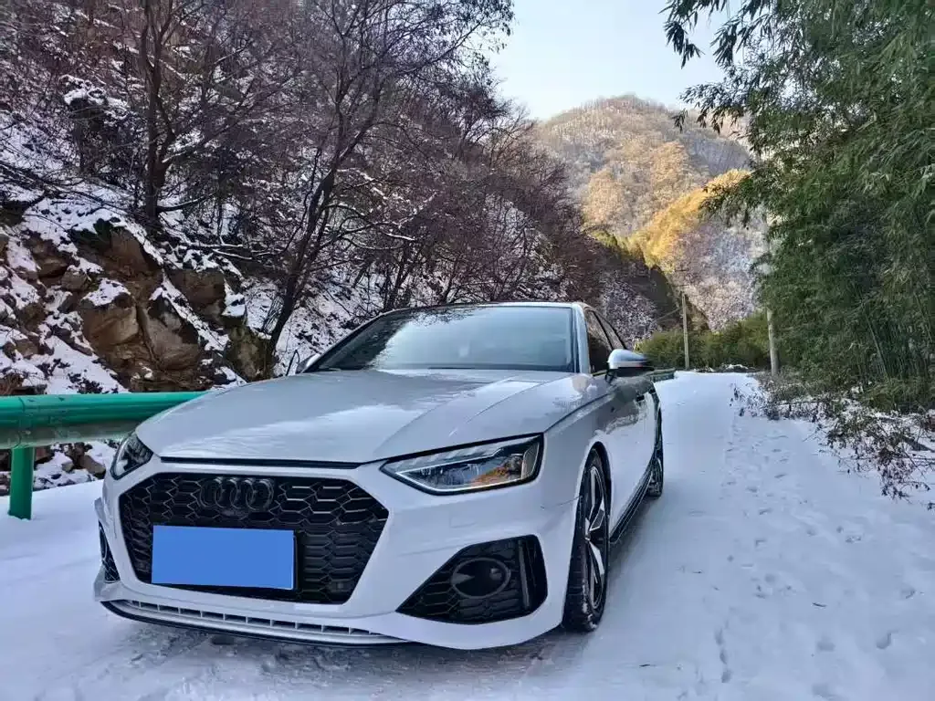 Audi A4L 2021 из CN, фото 6