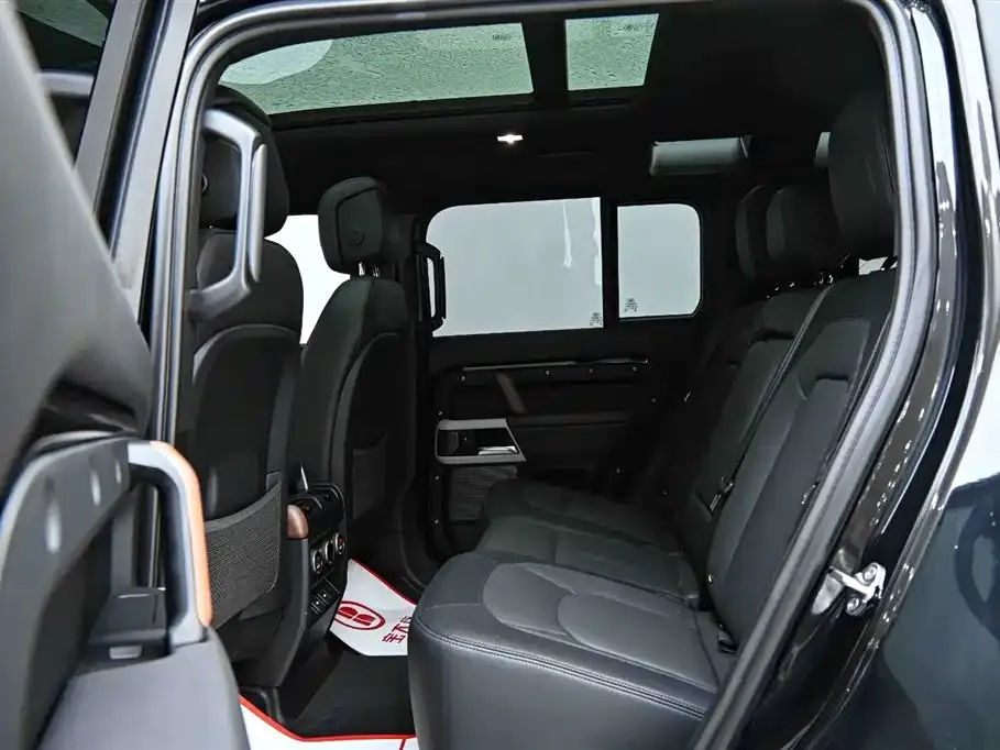 Land Rover Defender 2023 из CN, фото 9