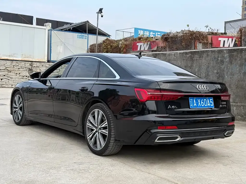 Audi A6L 2021 из CN, фото 10