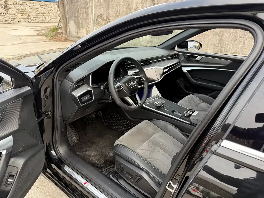 Audi A6L 2021 из CN, фото 9