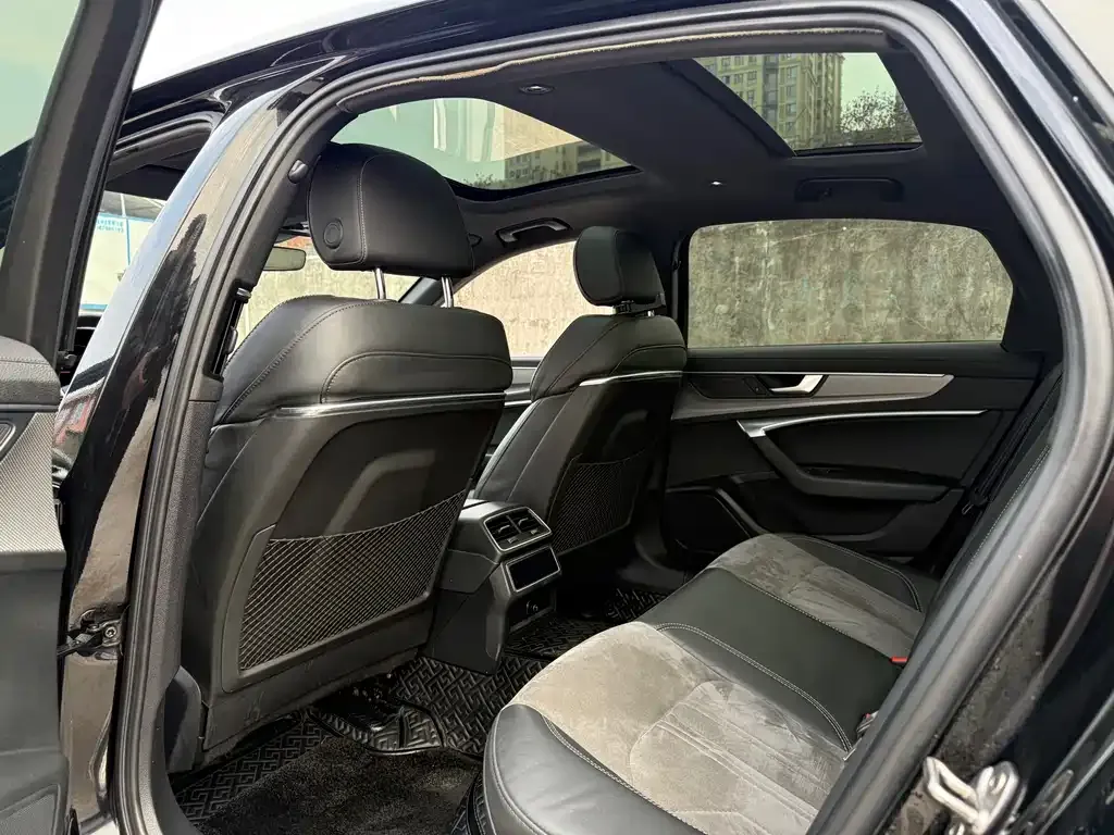 Audi A6L 2021 из CN, фото 5