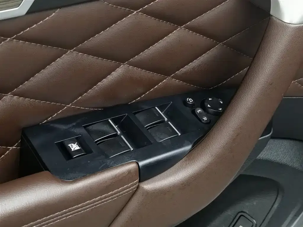 Haval H9 — фото 8