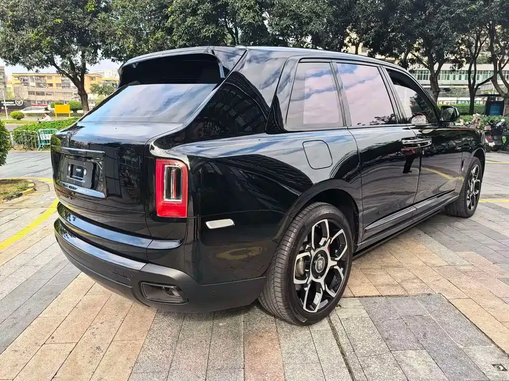 Rolls-Royce Cullinan 2021 из CN, фото 2