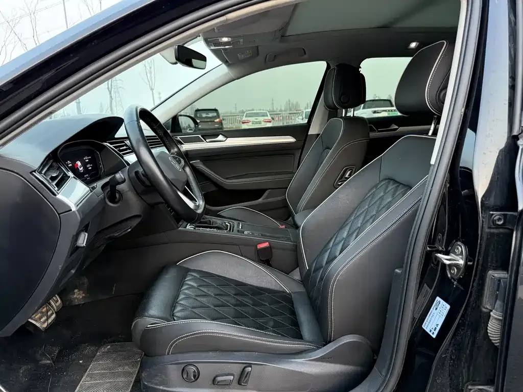 Volkswagen Magotan GTE PHEV 2024 из CN, фото 5