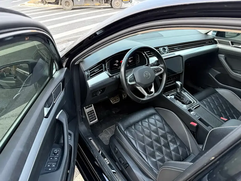 Volkswagen Magotan GTE PHEV 2024 из CN, фото 8