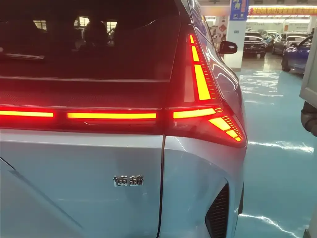 Geely Boyue 2023 из CN, фото 3