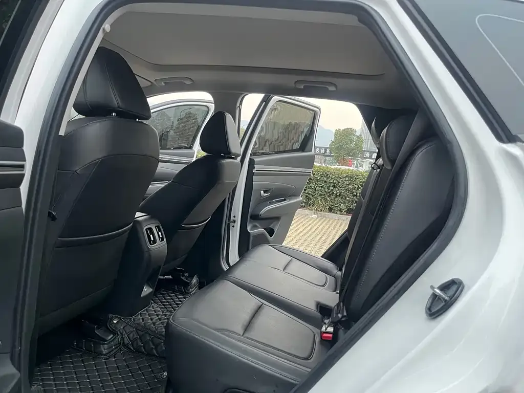 Hyundai Tucson 2023 из CN, фото 2