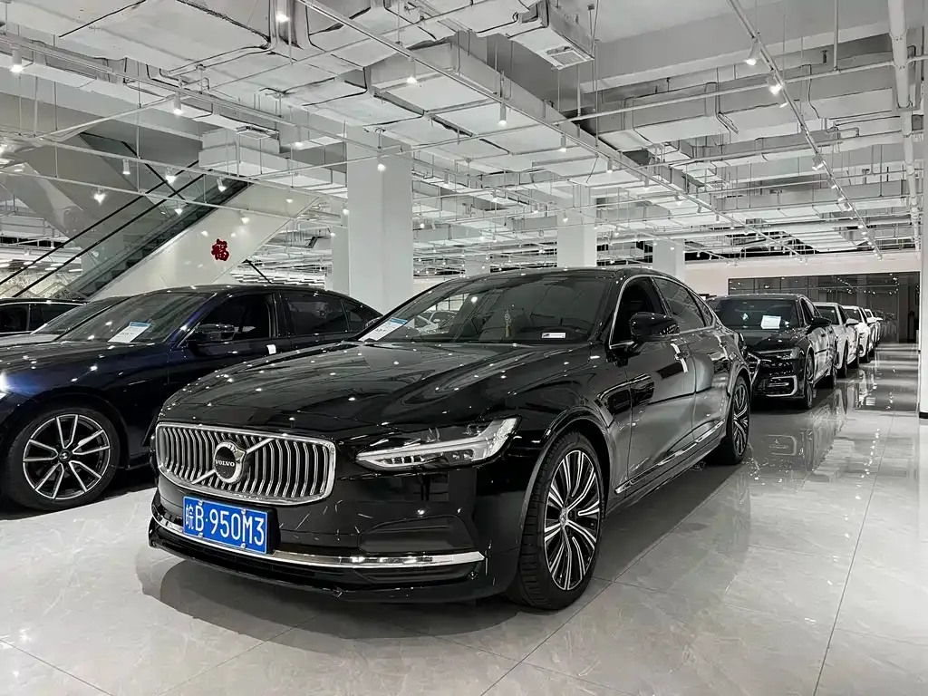 Volvo S90 2022 из CN, фото 1