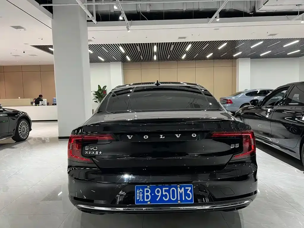 Volvo S90 2022 из CN, фото 4