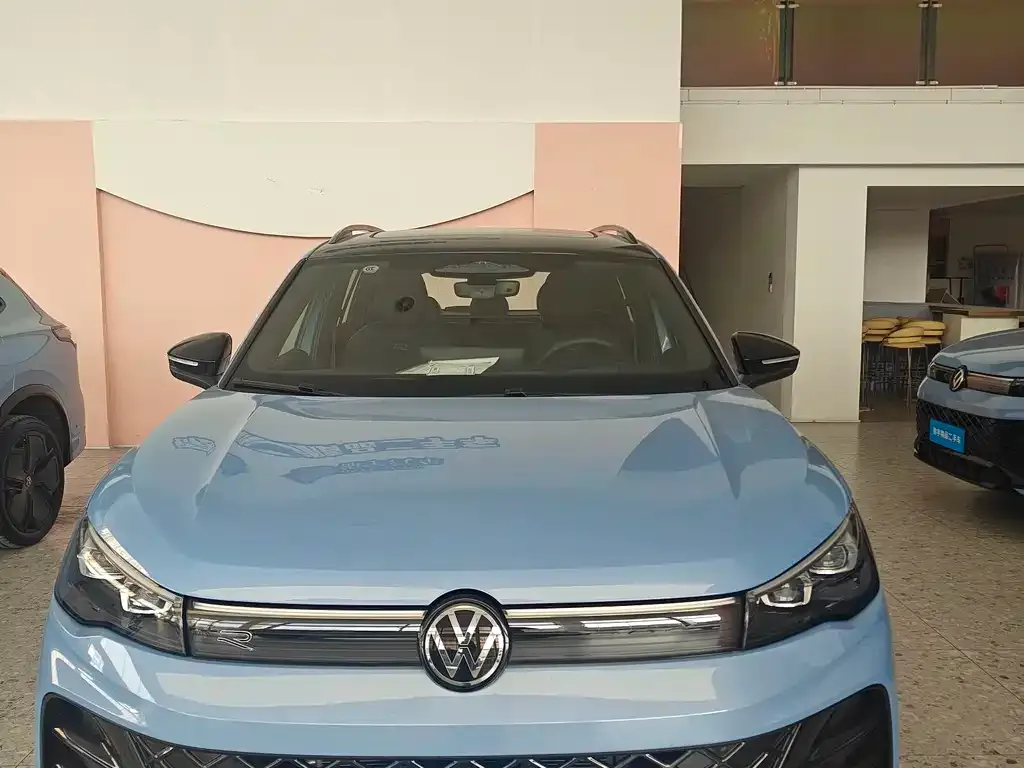 Volkswagen Tiguan L 2024 из CN, фото 10