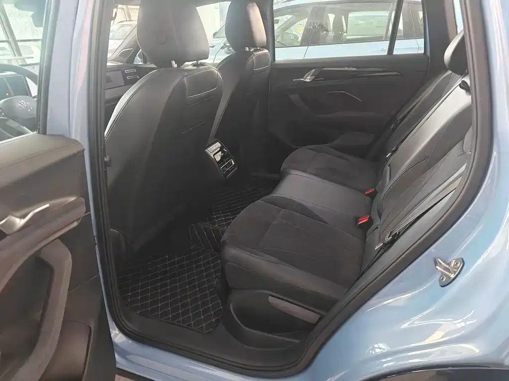 Volkswagen Tiguan L 2024 из CN, фото 3