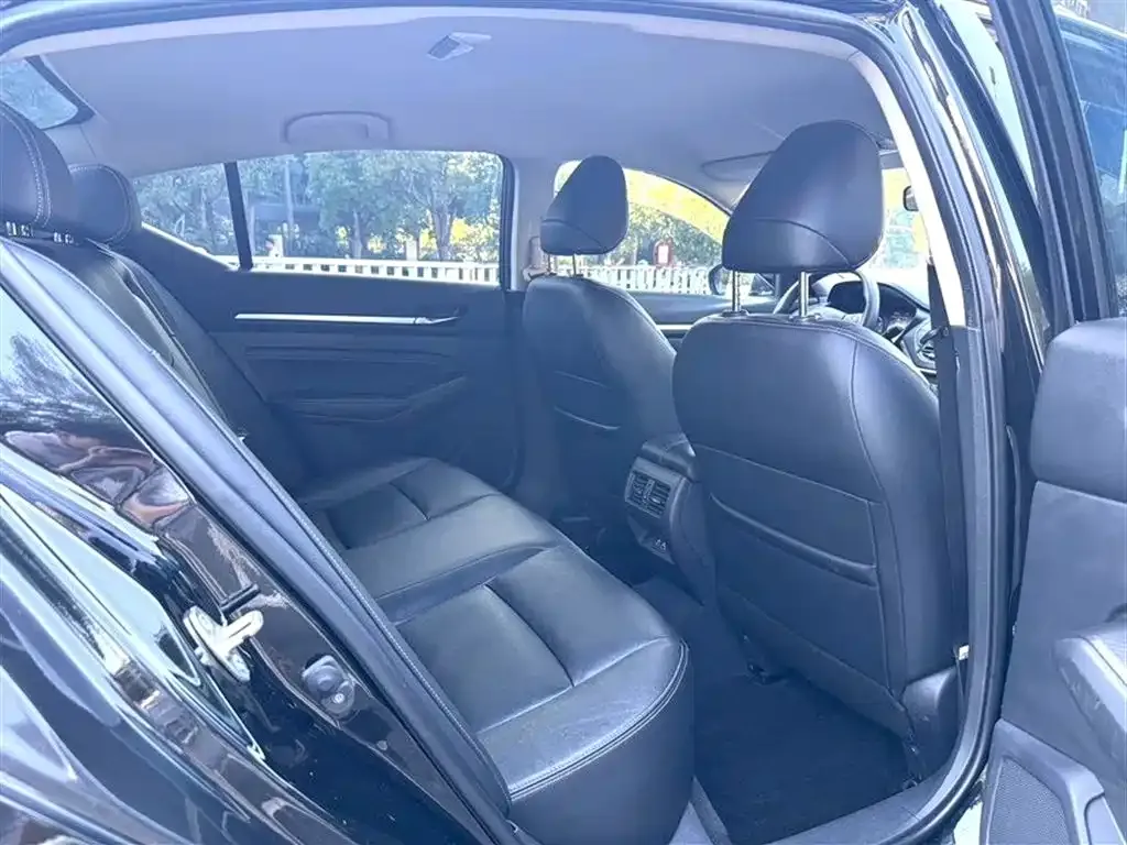Nissan Teana 2022 из CN, фото 2