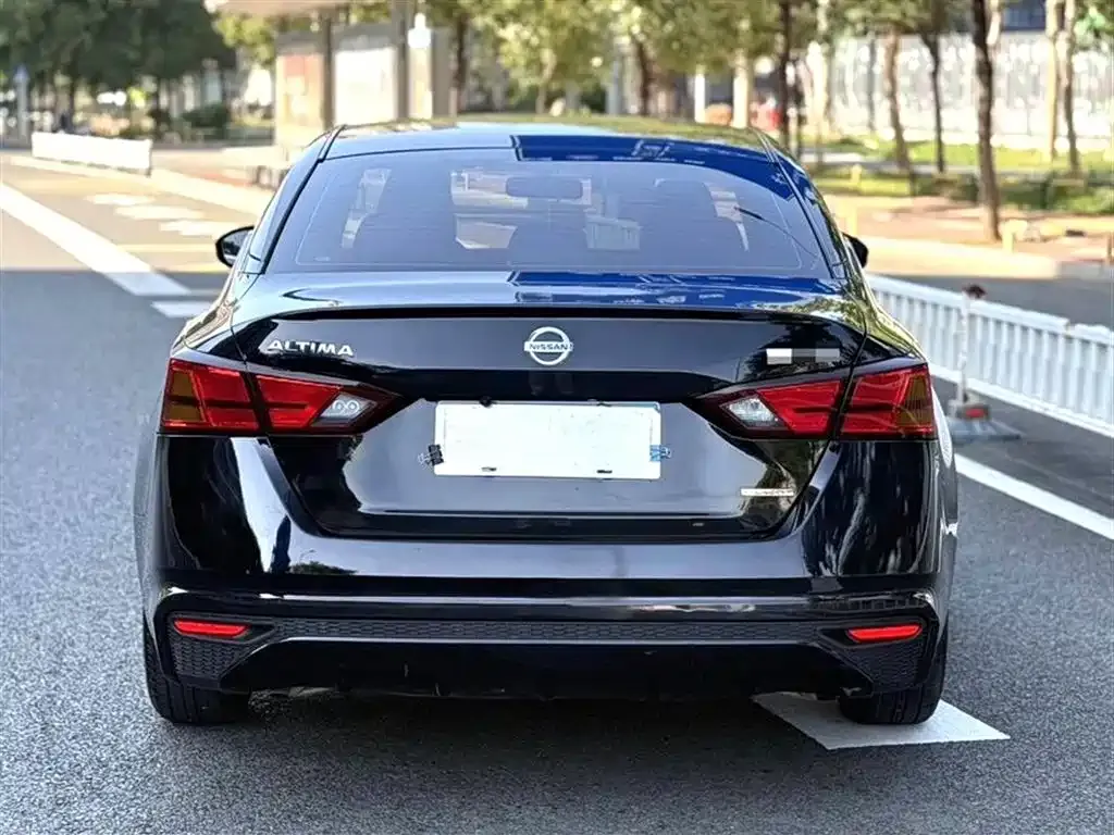 Nissan Teana 2022 из CN, фото 4