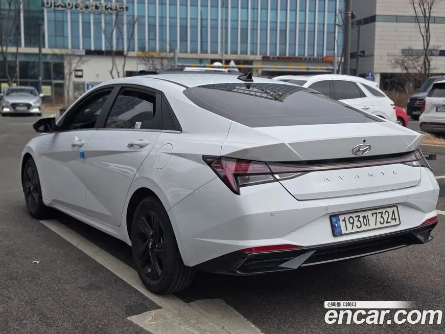Hyundai AVANTE — фото 9