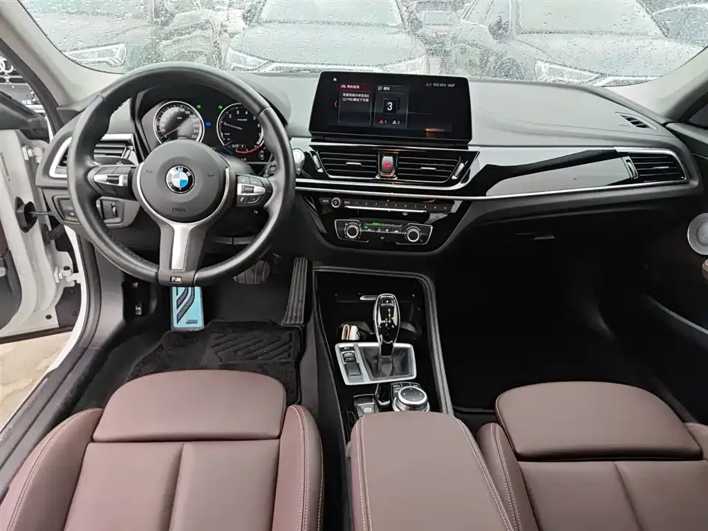 BMW 1 Series 2022 из CN, фото 9