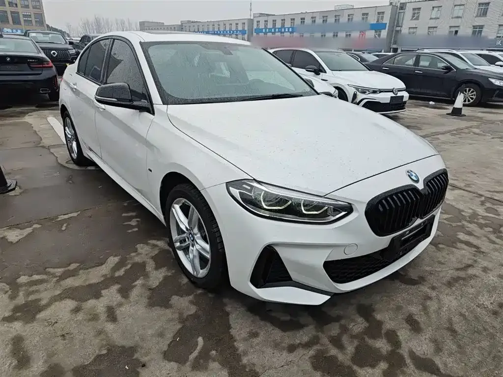 BMW 1 Series 2022 из CN, фото 6
