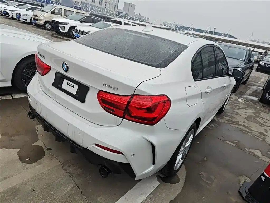 BMW 1 Series 2022 из CN, фото 5