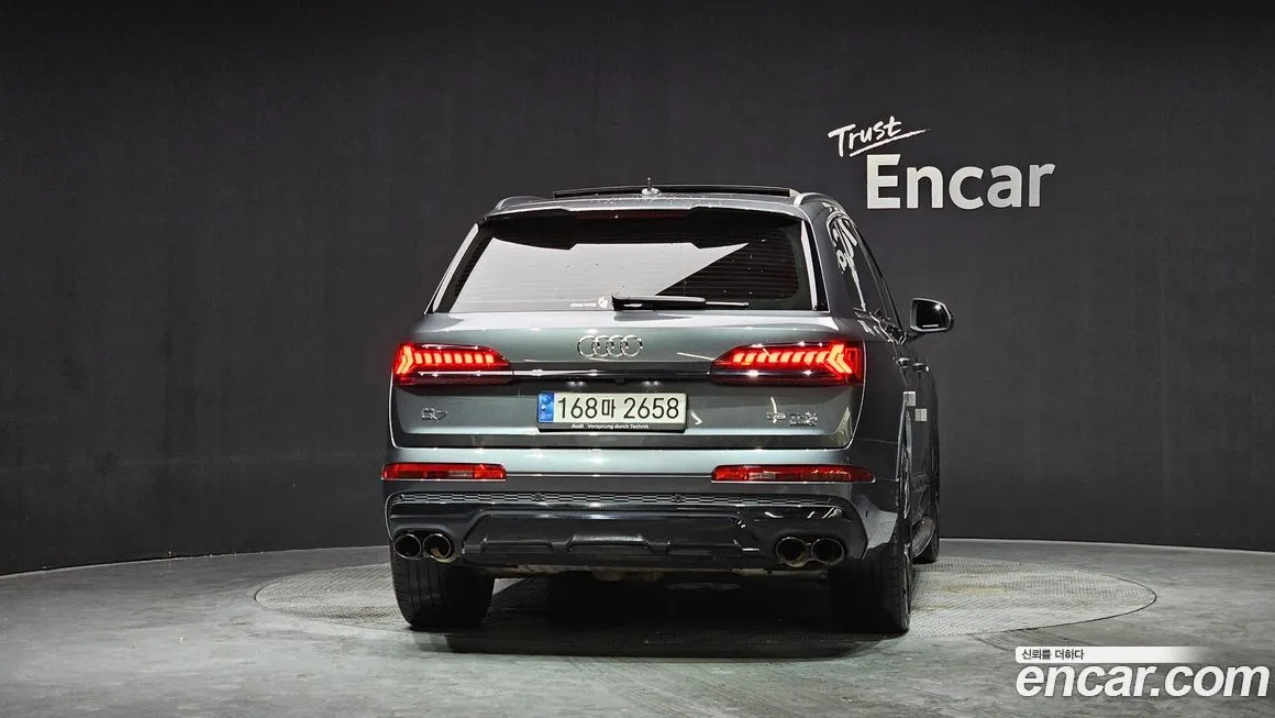 Audi Q7 2022 из KR, фото 9