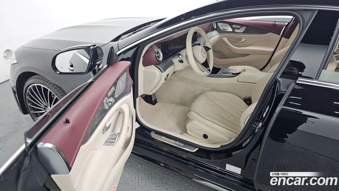 Mercedes-Benz CLS-Class — фото 10