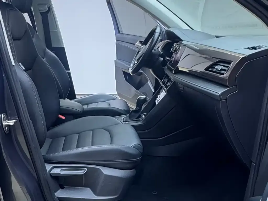 Volkswagen Tharu 2022 из CN, фото 6