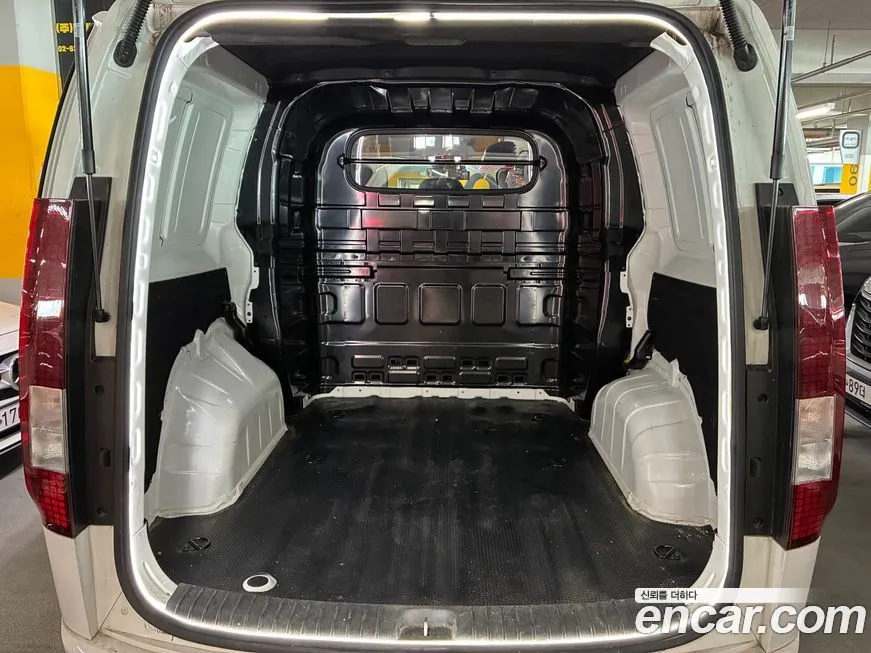 Hyundai Staria — фото 10