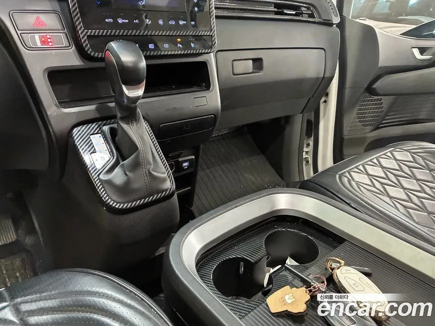 Hyundai Staria — фото 3