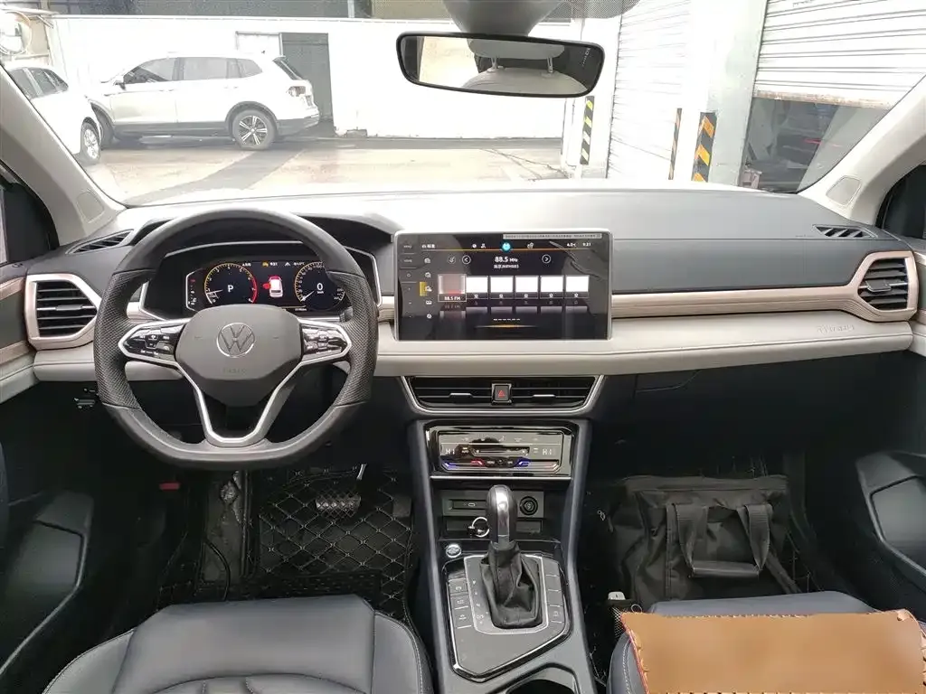 Volkswagen Tharu 2023 из CN, фото 4