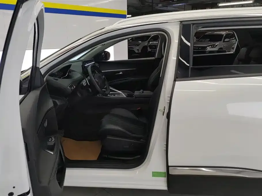 Peugeot 5008 2024 из CN, фото 6