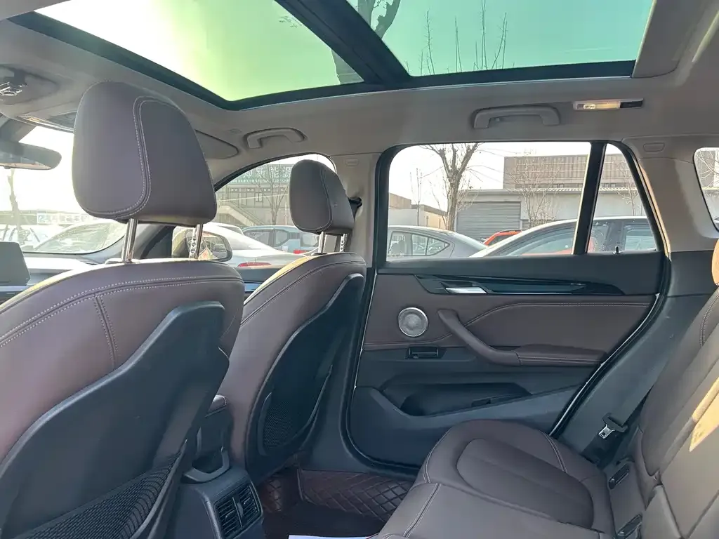 BMW X1 2022 из CN, фото 2