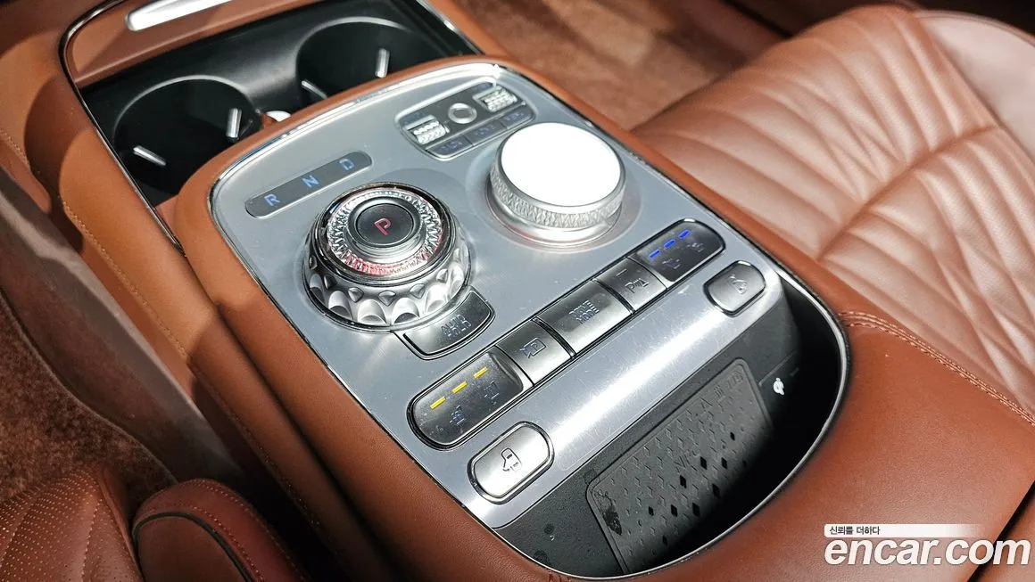 Genesis G90 — фото 10