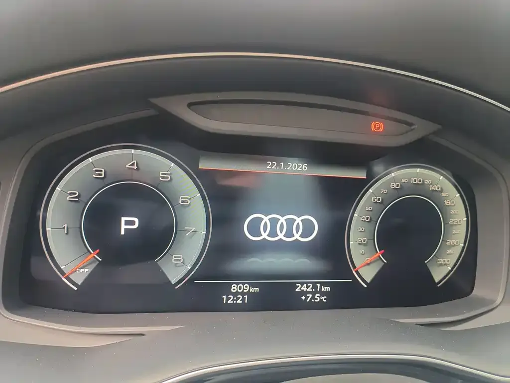 Audi Q8 — фото 2