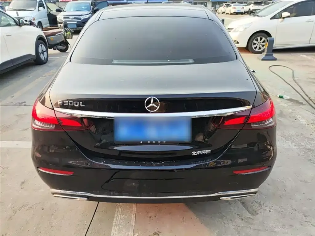Mercedes-Benz E-Class 2023 из CN, фото 2