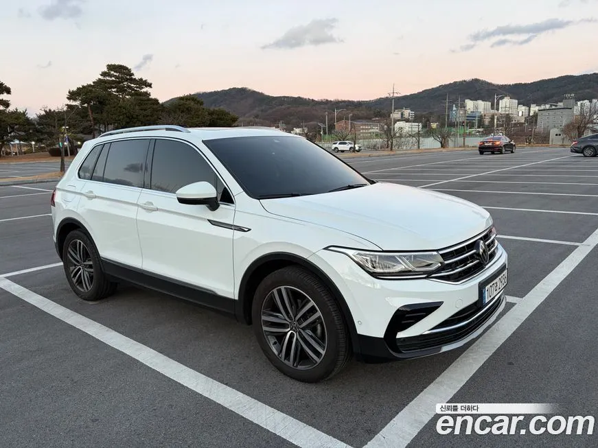 Volkswagen Tiguan — фото 6