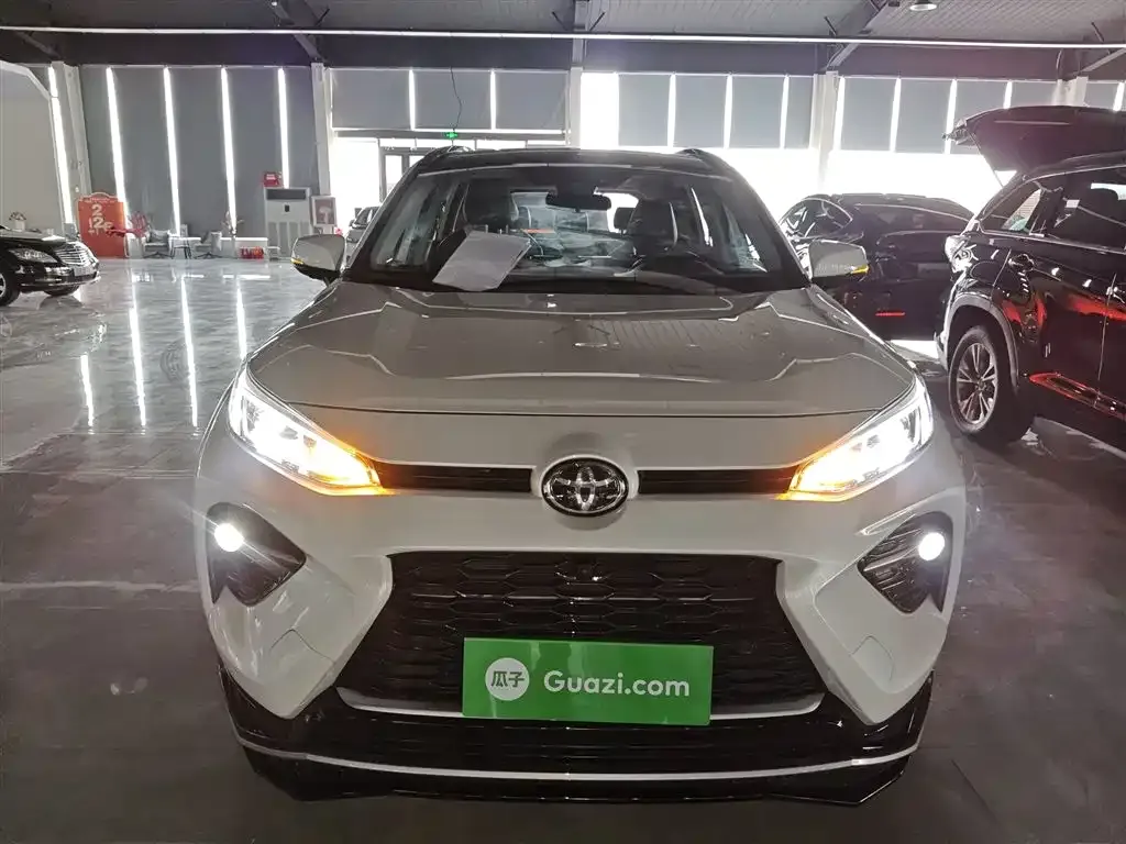 Toyota Wildlander 2023 из CN, фото 4