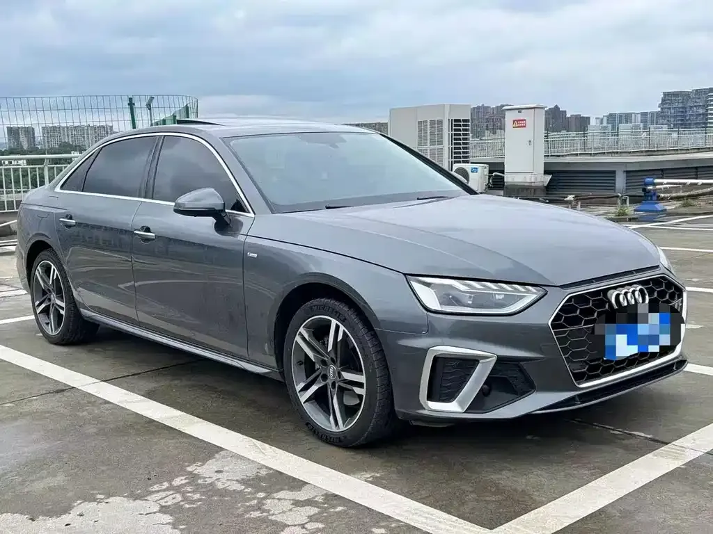 Audi A4L 2022 из CN, фото 5
