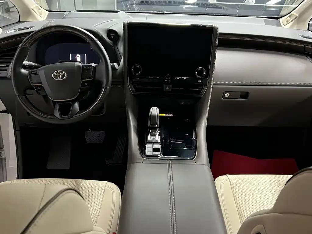 Toyota Alphard — фото 5