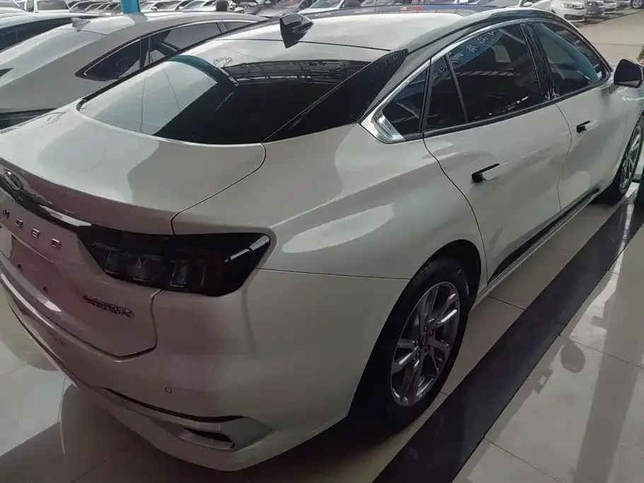 Ford Mondeo 2024 из CN, фото 2