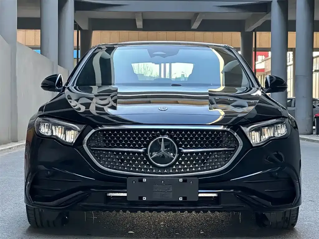 Mercedes-Benz E-Class (Import) — фото 6
