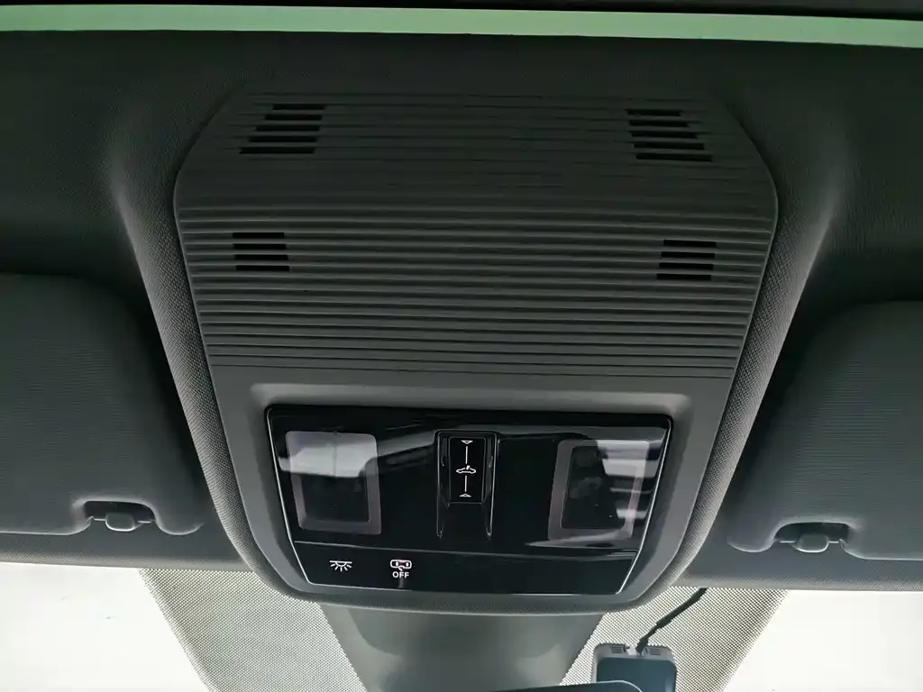 Volkswagen Lamando 2023 из CN, фото 8