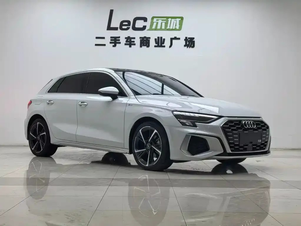 Audi A3 2024 из CN, фото 7