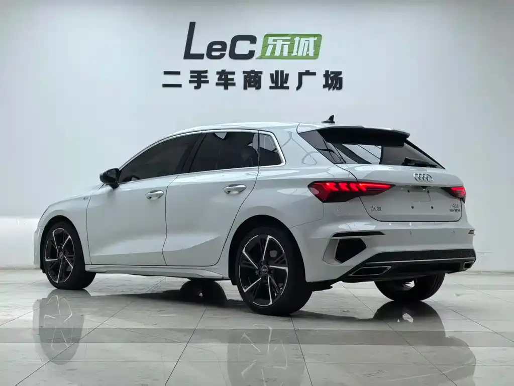 Audi A3 2024 из CN, фото 9