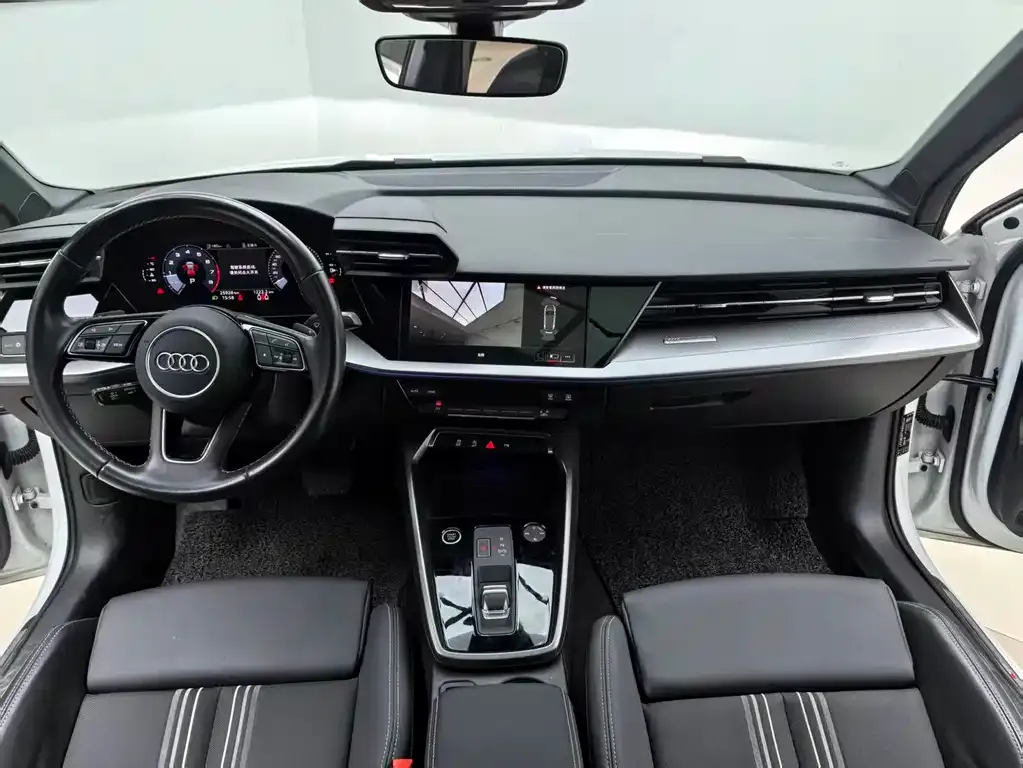 Audi A3 2024 из CN, фото 4
