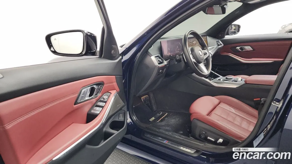 BMW 3-Series 2023 из KR, фото 4