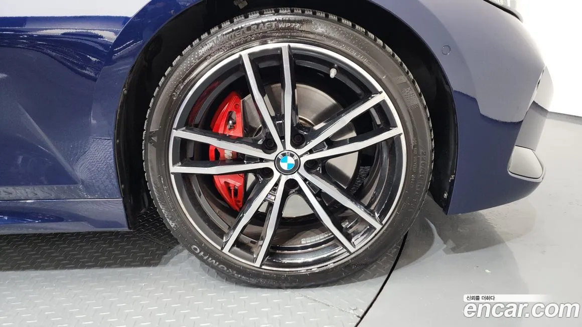 BMW 3-Series 2023 из KR, фото 7