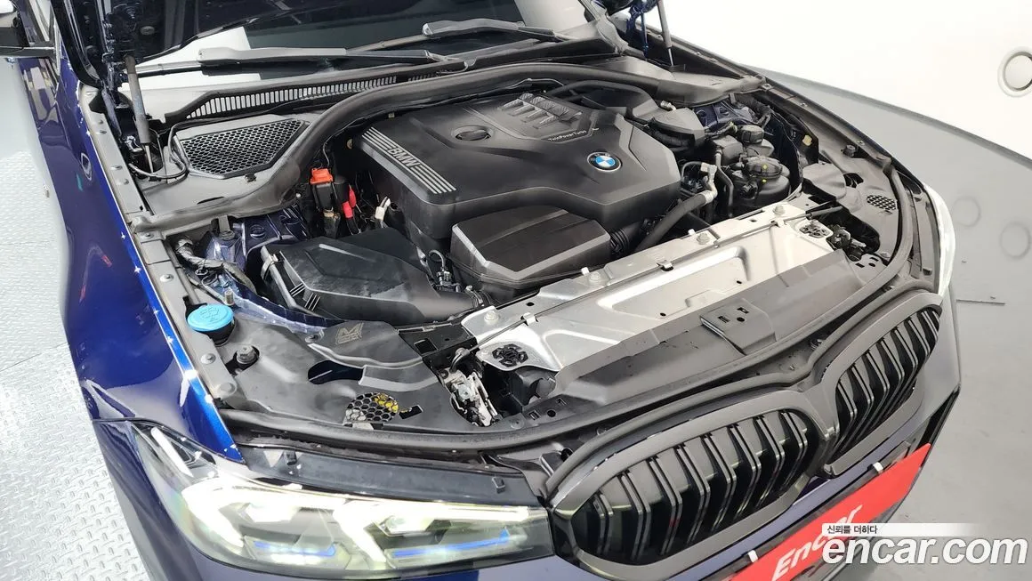 BMW 3-Series 2023 из KR, фото 10